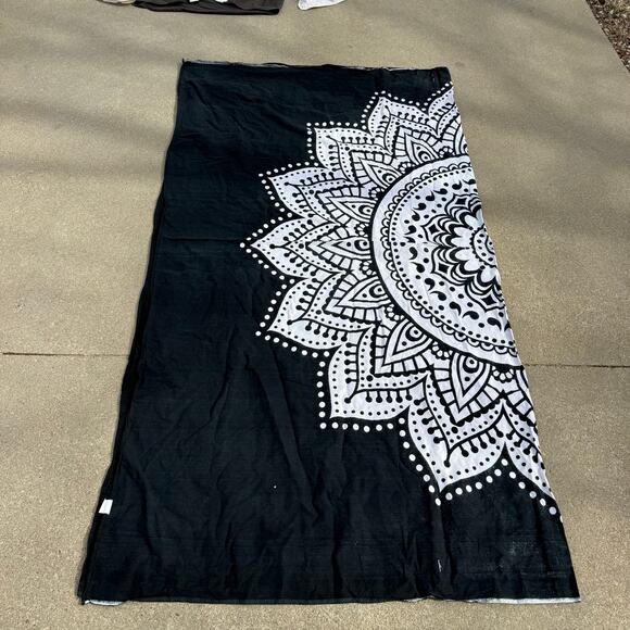 JP Mandala henna tapestry black white LARGE 100% Cotton - Picture 1 of 2